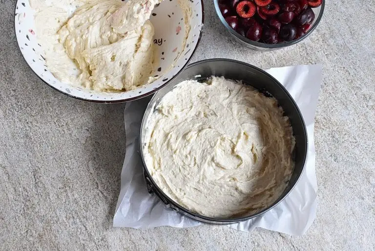 Simple Cherry Cake recipe - step 6