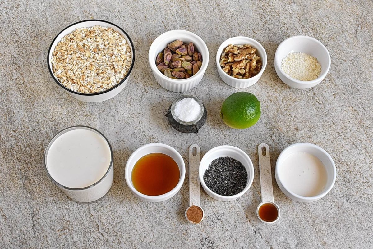 Ingredients for Baklava Overnight Oats