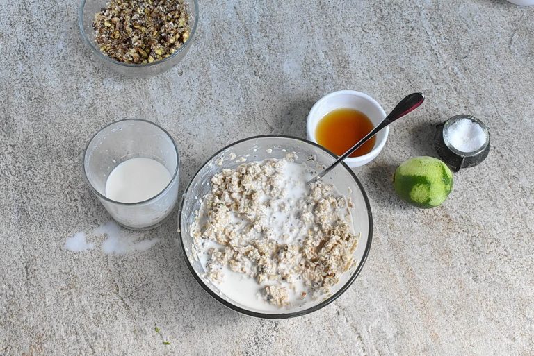 Step 4 - Baklava Overnight Oats