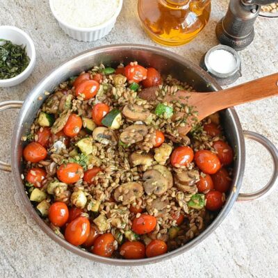 Farro with Blistered Tomatoes & Pesto recipe - step 4