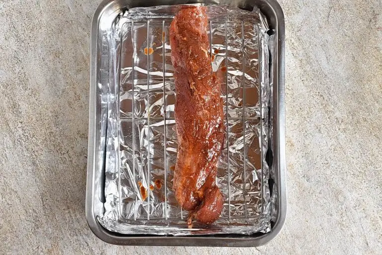 Grapefruit-and-Sugar-Rubbed Pork Tenderloin recipe - step 4
