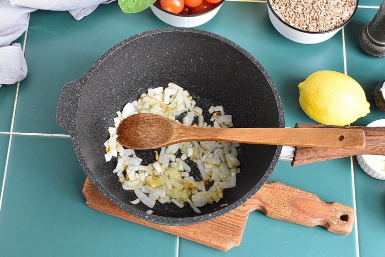 Step 1 - One-Pot Sun-Dried Tomato Farro
