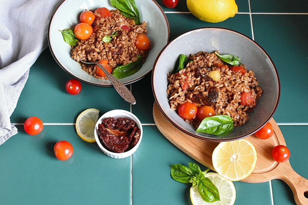 How to serve One-Pot Sun-Dried Tomato Farro