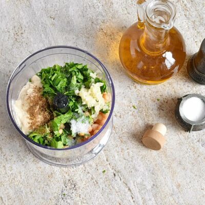 Parsley Hummus with Australian Beef Strips recipe - step 1