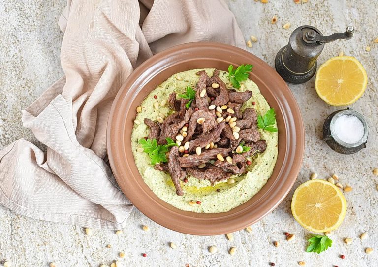 Step 4 - Parsley Hummus with Australian Beef Strips
