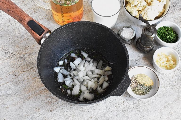 Step 1 - Vegan Cauliflower Soup