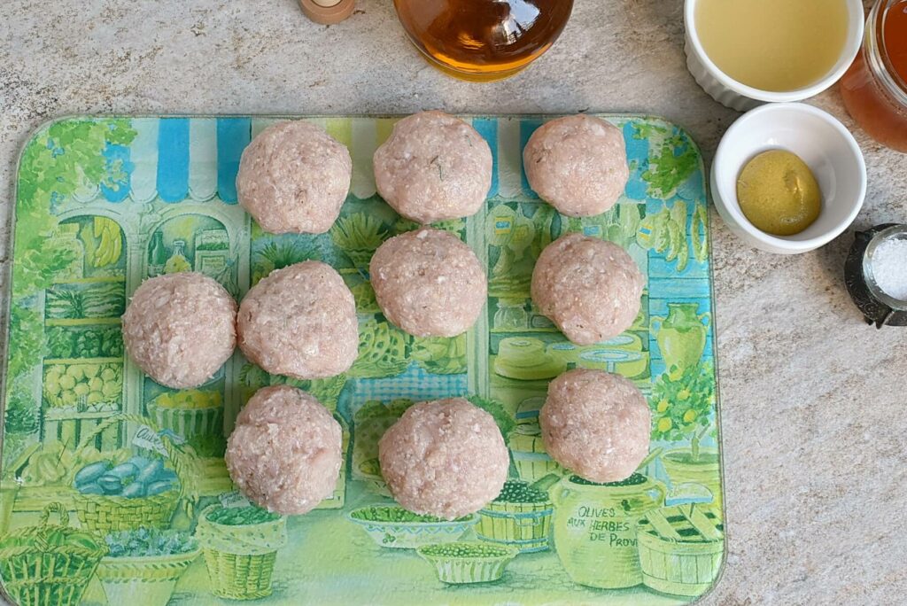 Chicken Meatballs with Honey Mustard Sauce recipe - step 3