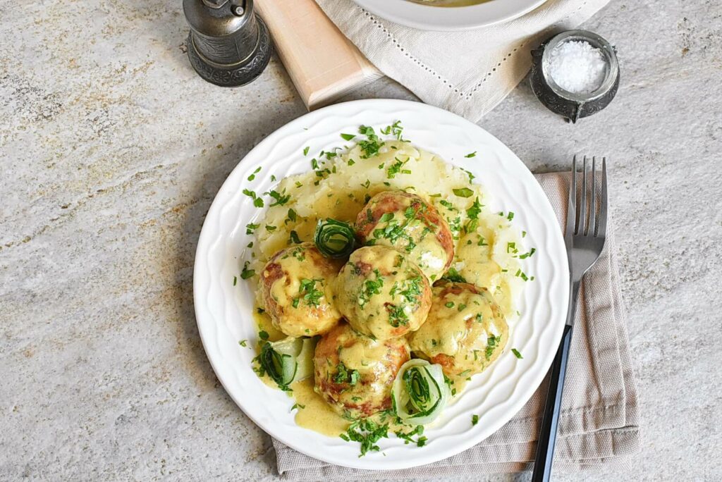 How to serve Chicken Meatballs with Honey Mustard Sauce