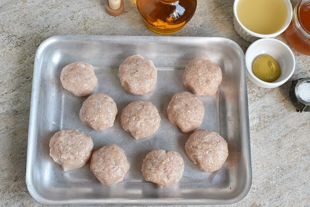 Chicken Meatballs with Honey Mustard Sauce recipe - step 4