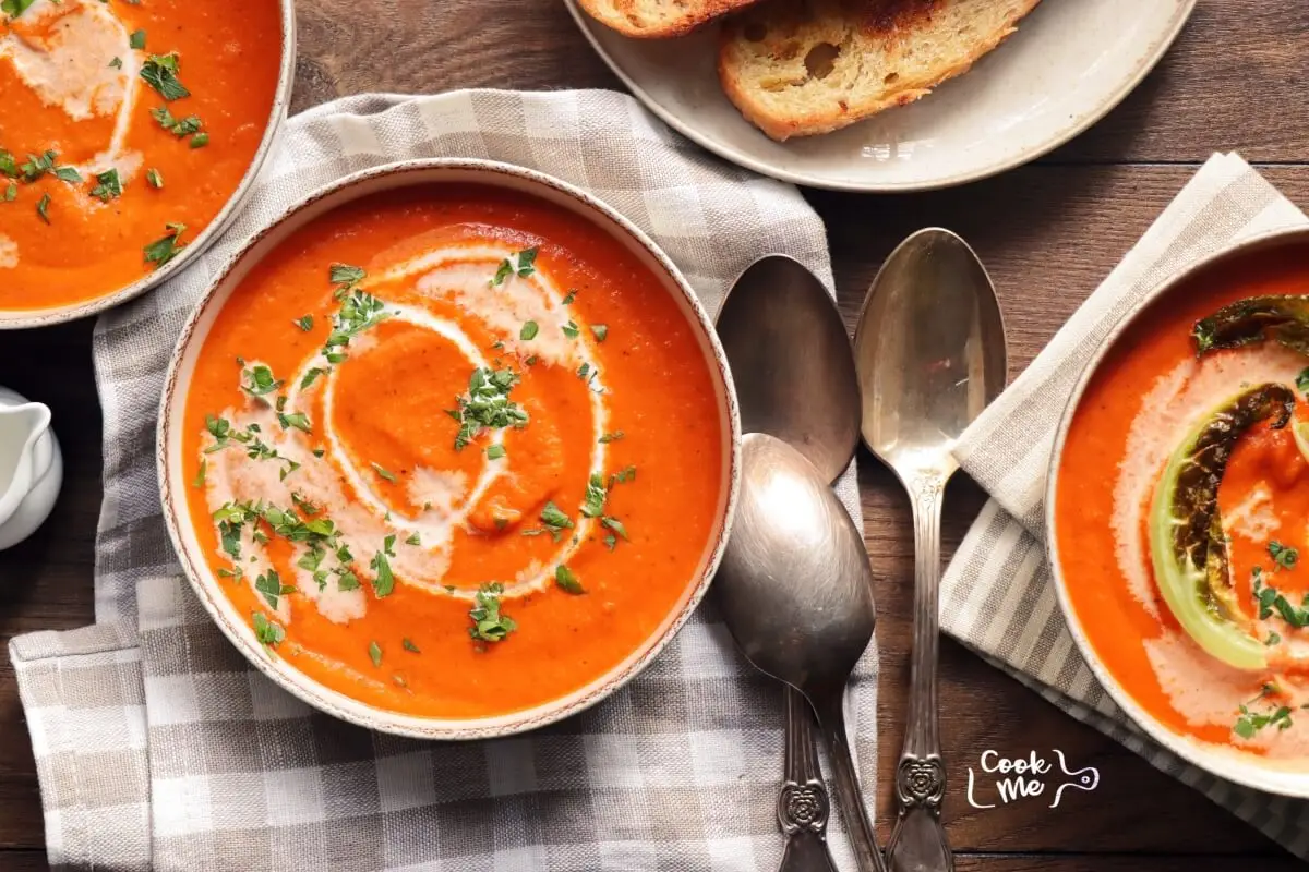 Vegan Roasted Red Pepper and Cauliflower Soup