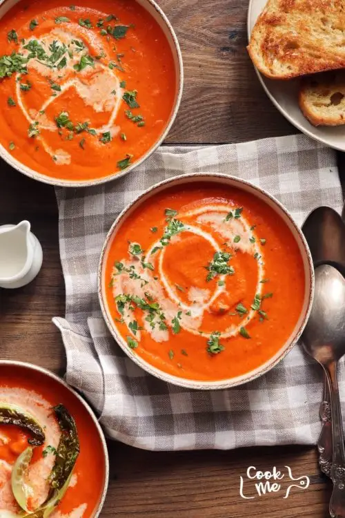 Vegan Roasted Red Pepper and Cauliflower Soup