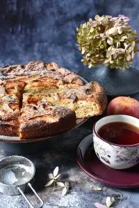 Apple Cloud Cake