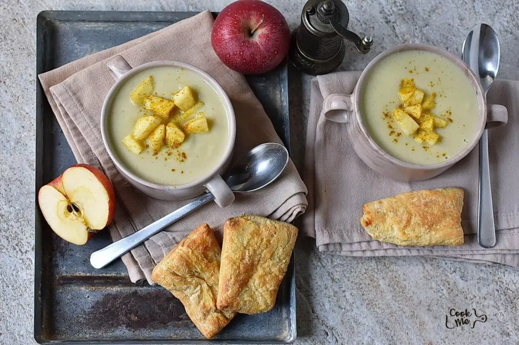 Curried Cauliflower Soup with Apples