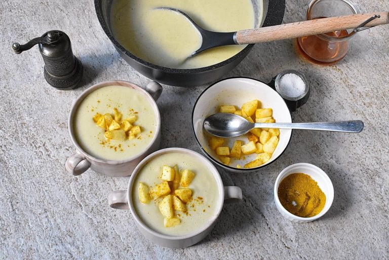 Step 8 - Curried Cauliflower Soup with Apples