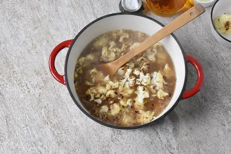 Creamy Roasted Cauliflower Soup recipe - step 7