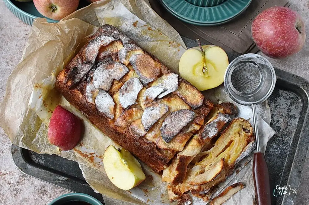 Invisible Apple Cinnamon Cake