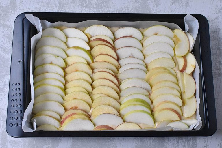 Step 9 - German Apple Cake (Mannheimer Apfelkuchen)