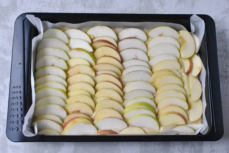 German Apple Cake (Mannheimer Apfelkuchen) recipe - step 9