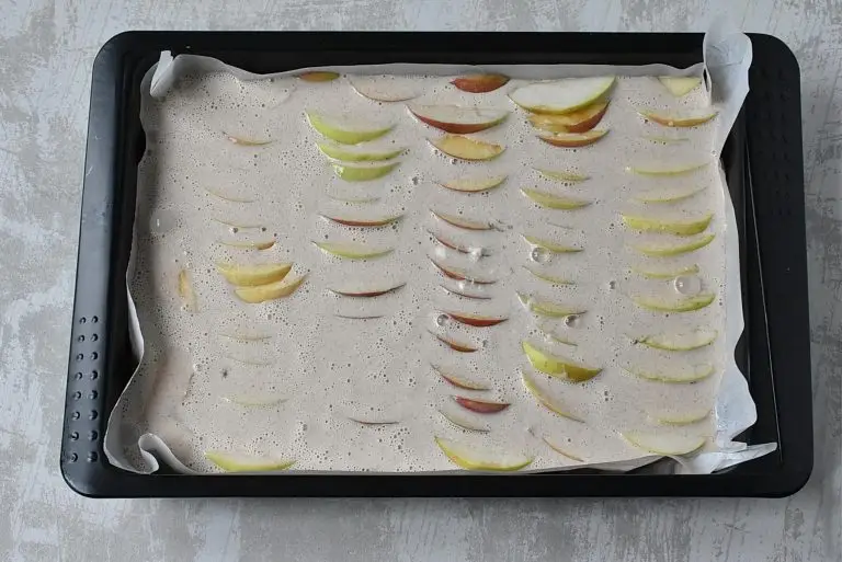 German Apple Cake (Mannheimer Apfelkuchen) recipe - step 11