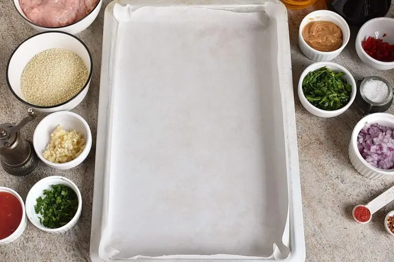 Baked Spicy Chicken Meatballs recipe - step 1
