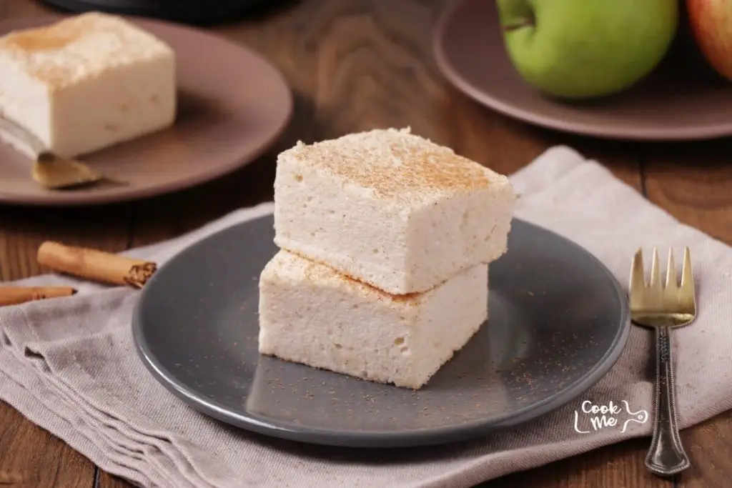 2-Ingredient Healthy Apple Cloud Cake
