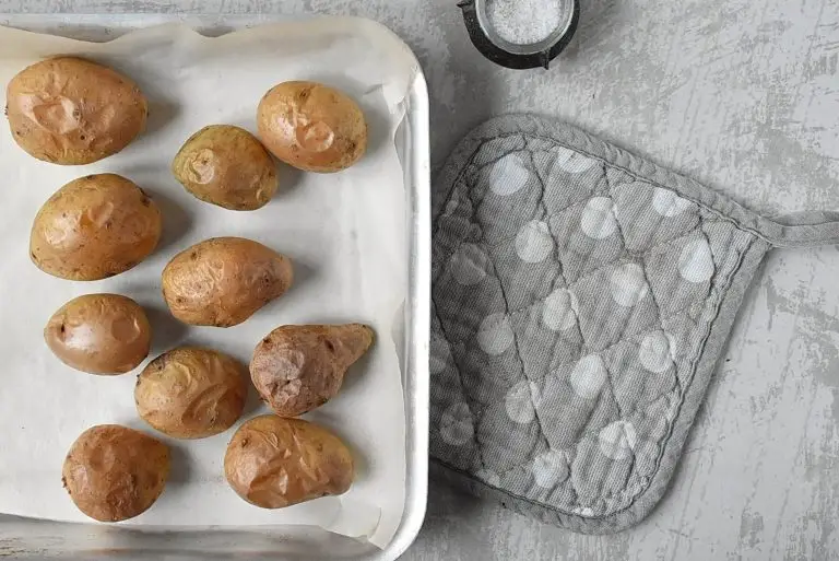 Step 4 - Cheesy Mini Potatoes with Garlic Butter