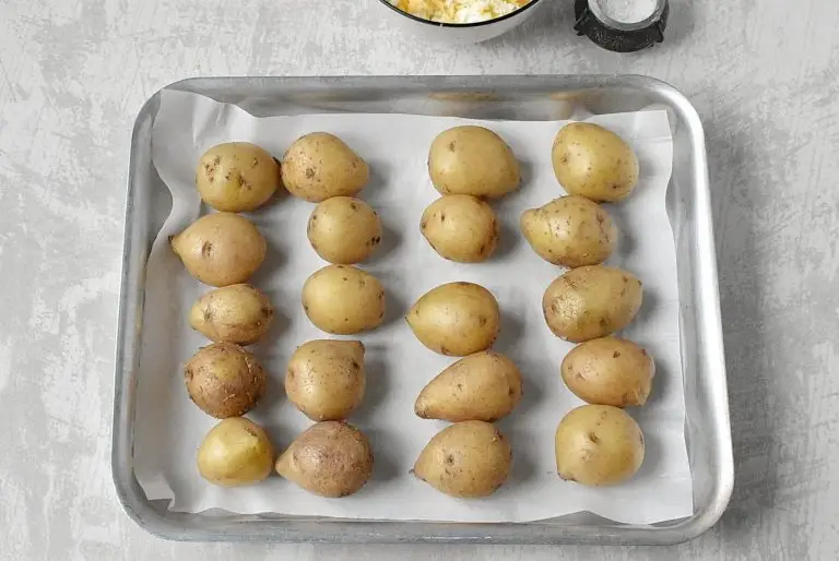Step 3 - Cheesy Mini Potatoes with Garlic Butter