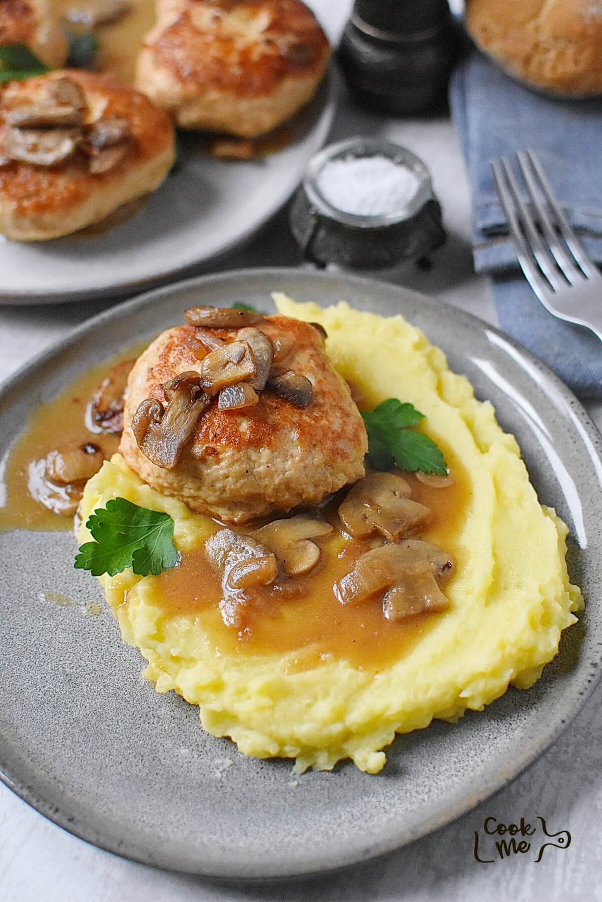 Turkey Salisbury Steak Recipe - Easy Step-by-Step Guide | COOK.ME