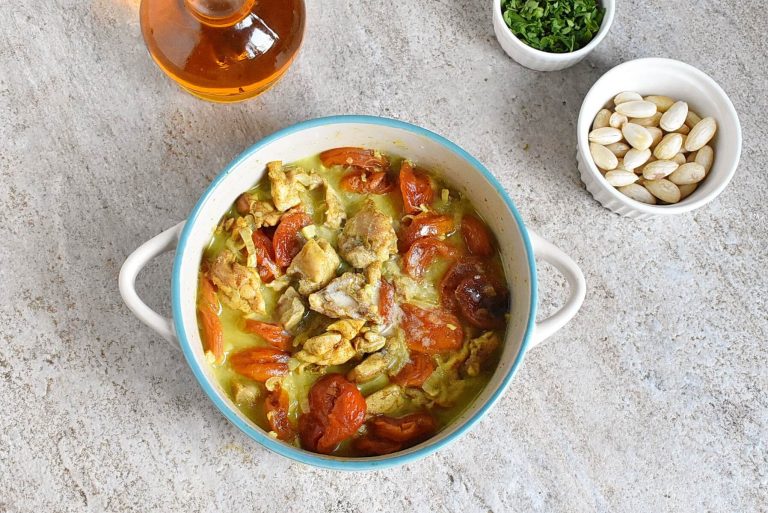 Step 4 - Spiced Chicken Tagine with Apricots