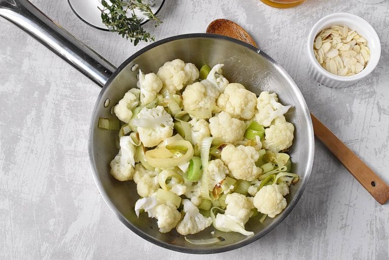 Step 4 - Vegan Cauliflower, Leek and Cheese Gratin