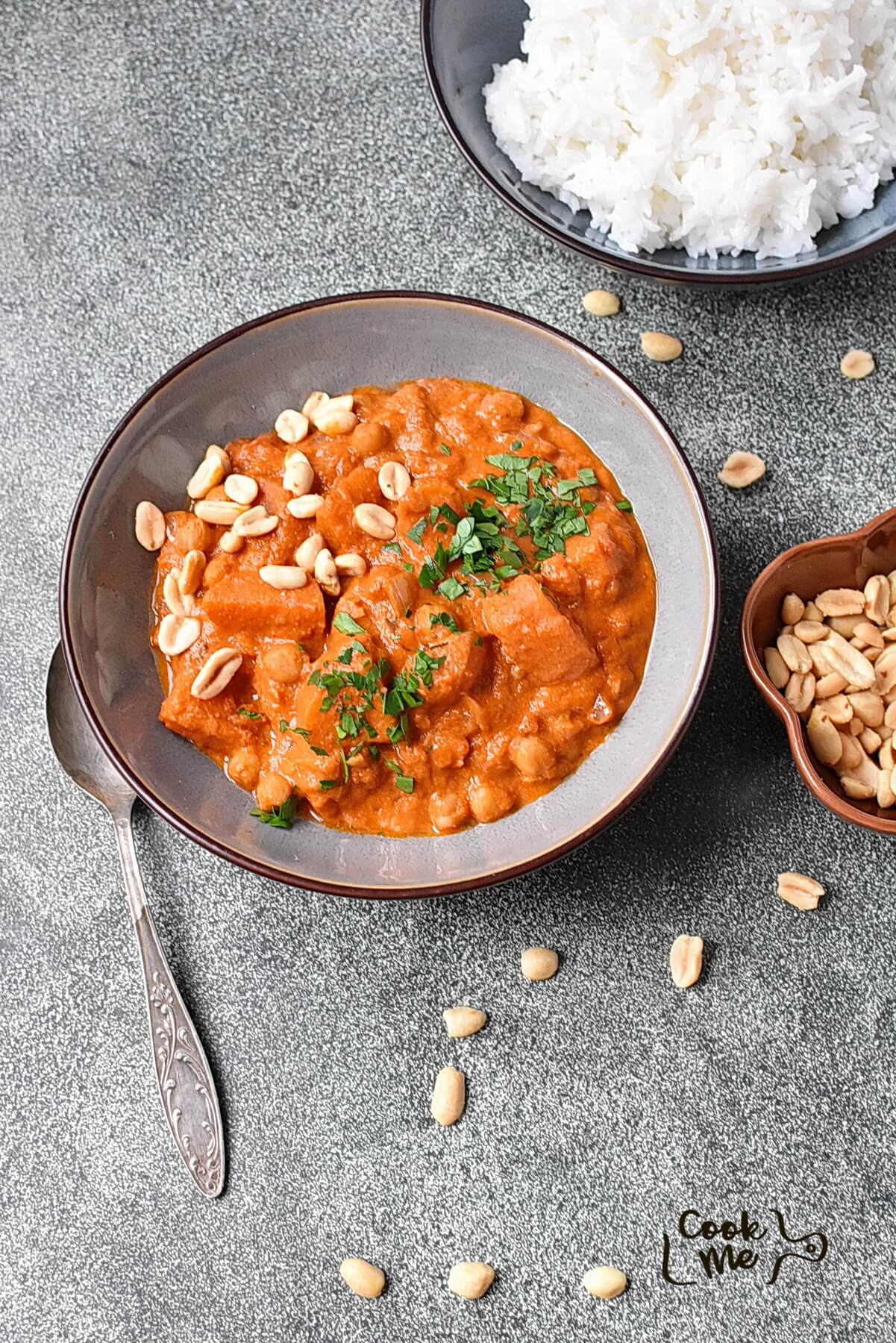 Vegan Slow Cooker Stew with Sweet Potatoes and Peanut Butter Recipe - COOK.ME