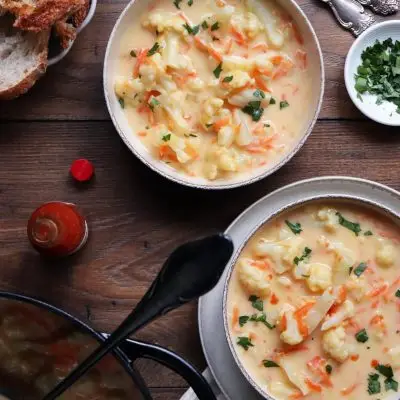 Easy Homemade Cauliflower Soup