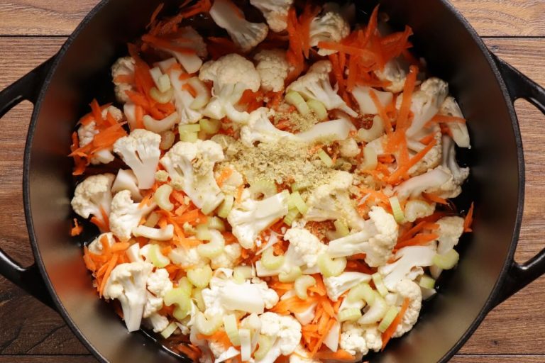 Step 1 - Easy Homemade Cauliflower Soup