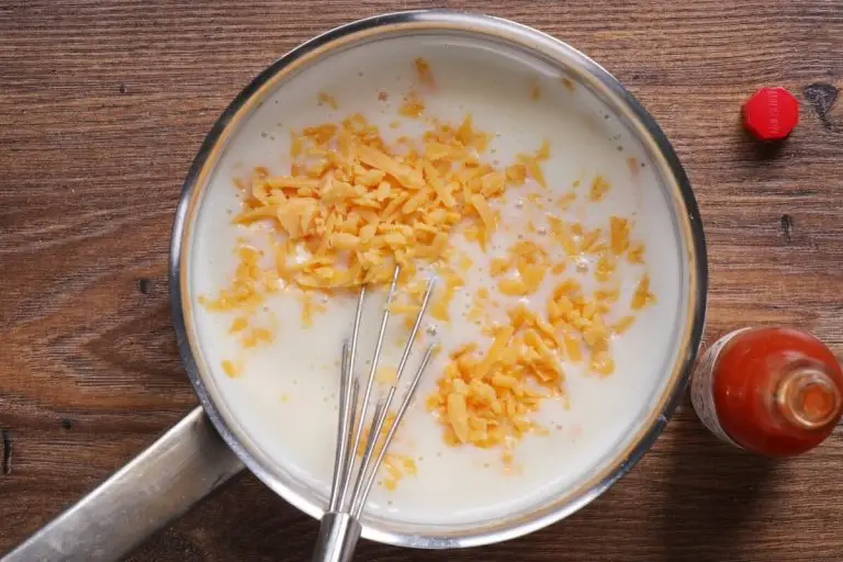 Easy Homemade Cauliflower Soup recipe - step 4