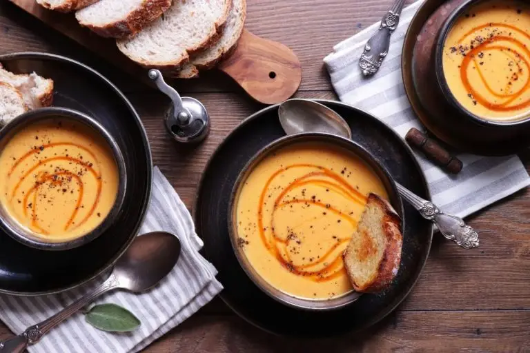 How to serve Easy Roasted Butternut Squash Feta Soup