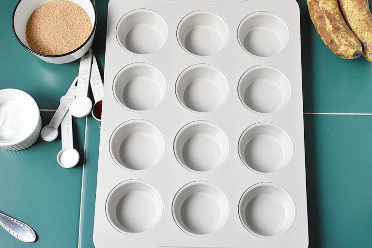 Step 1 - Easy & Delicious Egg-Free Banana Muffins