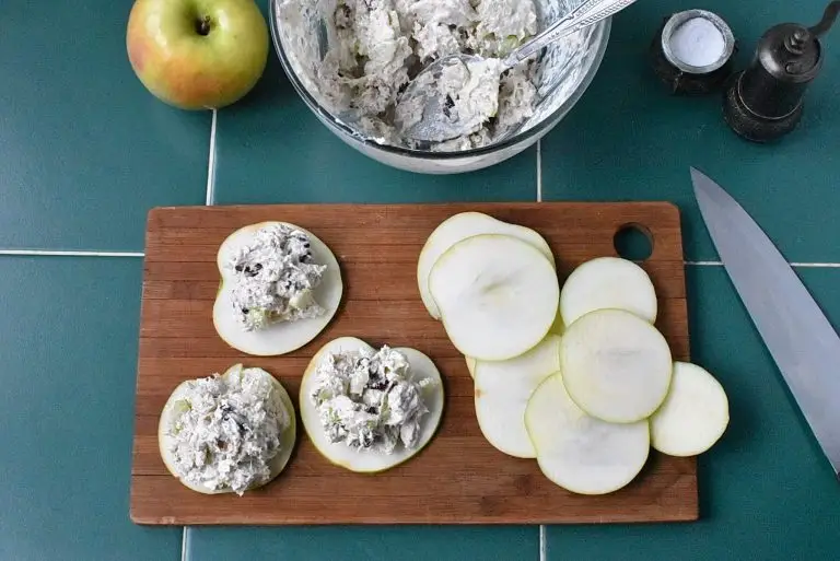 How to serve Apple Chicken Cranberry Salad