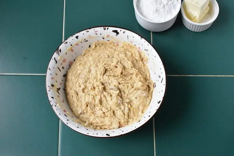 Gluten-Free Banana Cupcakes with Creamy Nutella Frosting recipe - step 5