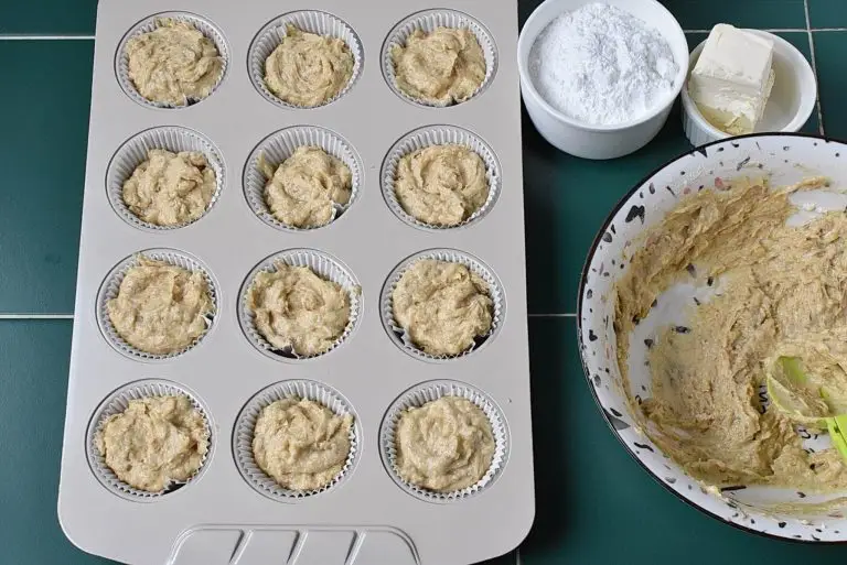 Gluten-Free Banana Cupcakes with Creamy Nutella Frosting recipe - step 6