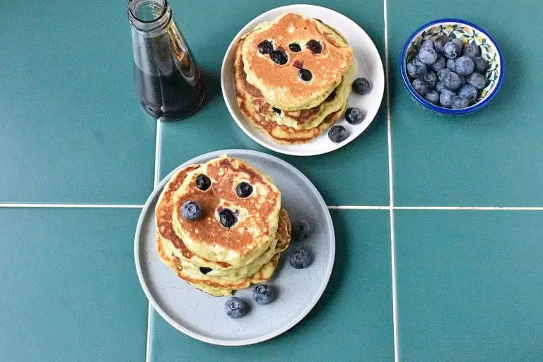 How to serve Pancakes with Avocado and Blueberries