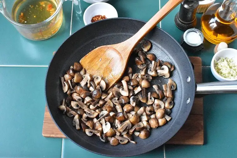 Step 2 - Spinach Mushroom Quinoa Skillet