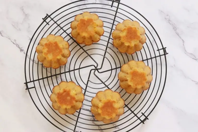 Step 7 - Easter Carrot Cakes