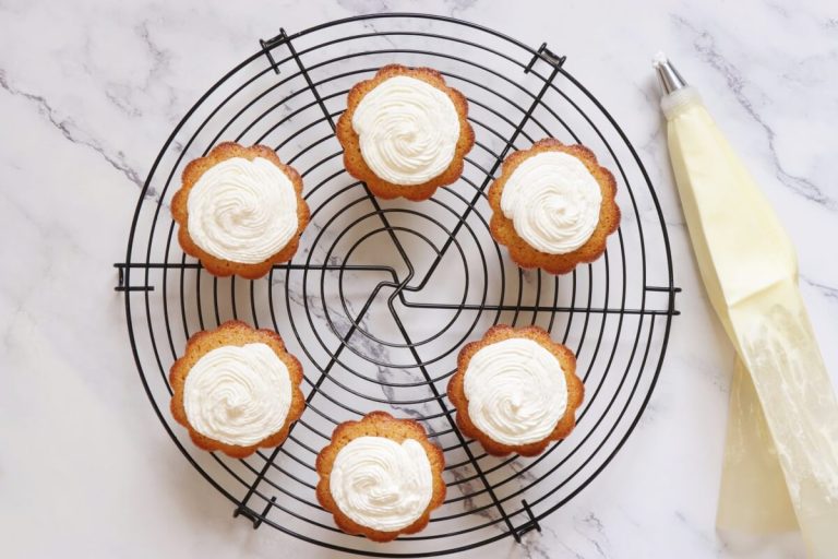 Step 9 - Easter Carrot Cakes