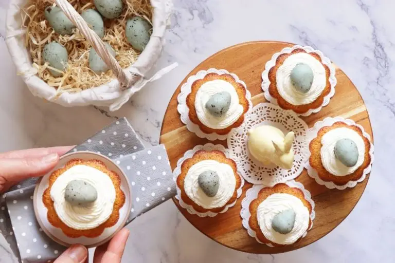 Step 10 - Easter Carrot Cakes