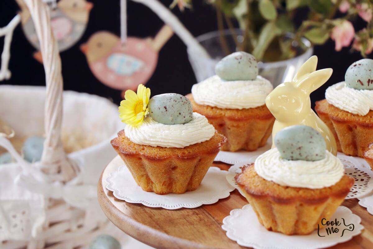 Easter Carrot Cakes