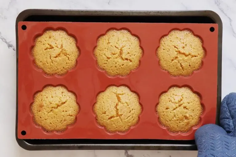 Step 6 - Easter Carrot Cakes