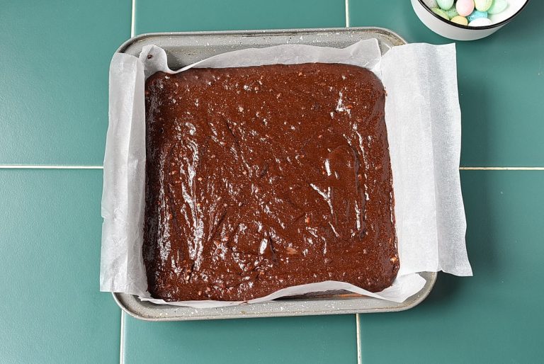Step 5 - Easter Brownies