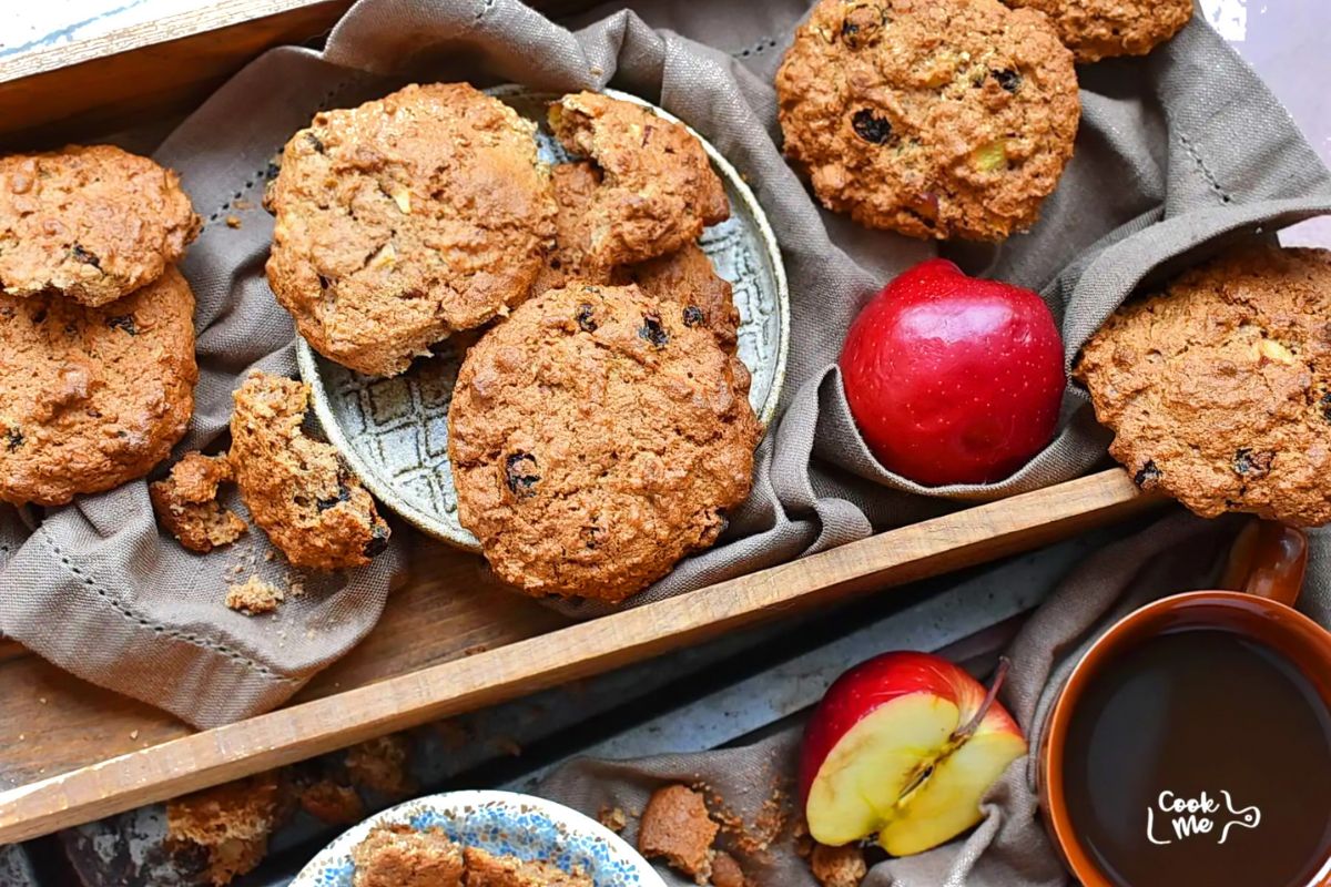 Vegan Oatmeal Apple Cookies