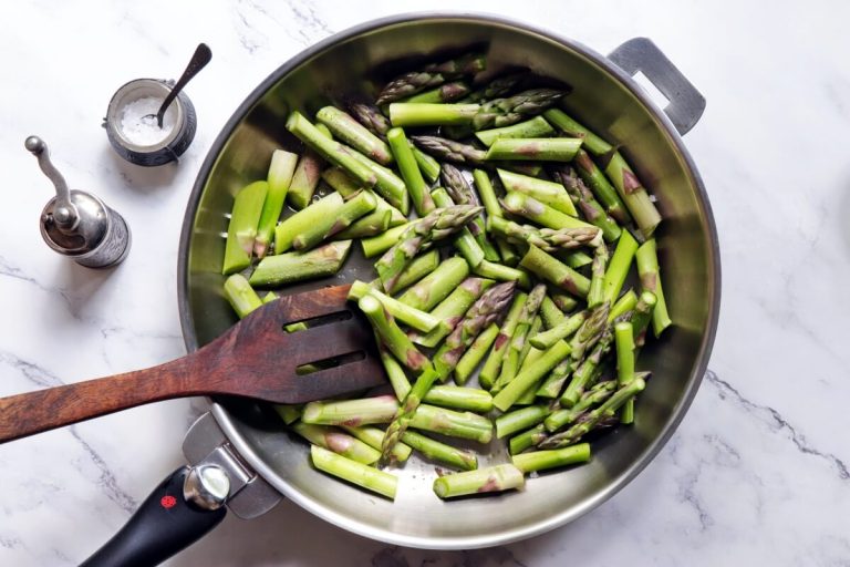 Step 1 - How to Sauté Asparagus Recipe