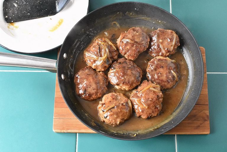 Step 6 - Hamburger Steak with Onions and Gravy